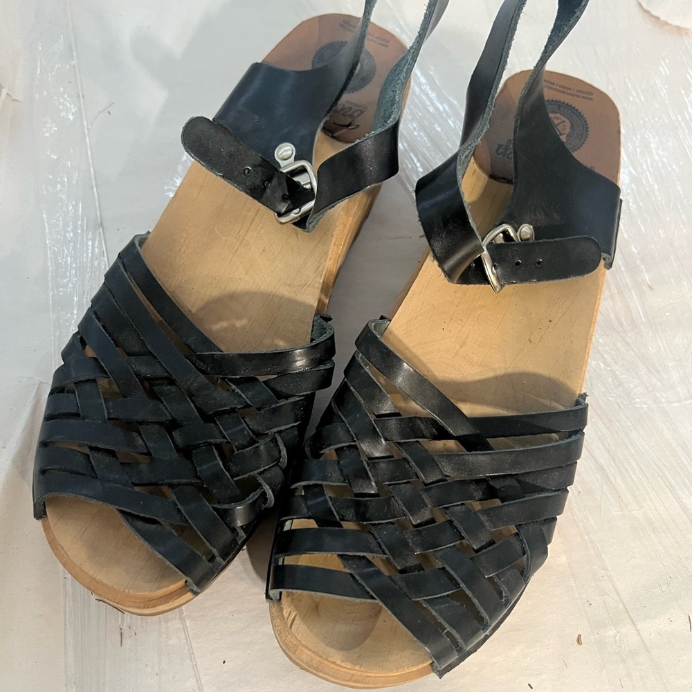 Troentorp Black Woven Clog Sandals size 11